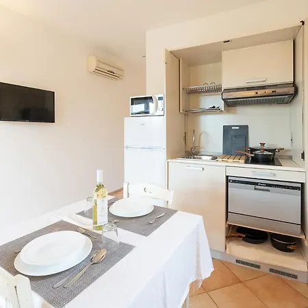 Baia Dei Mirti Apartment