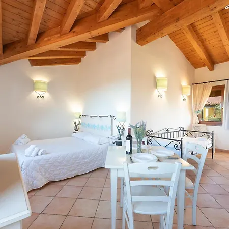 公寓 Baia Dei Mirti