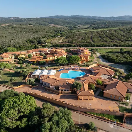 Baia Dei Mirti Vignola Mare